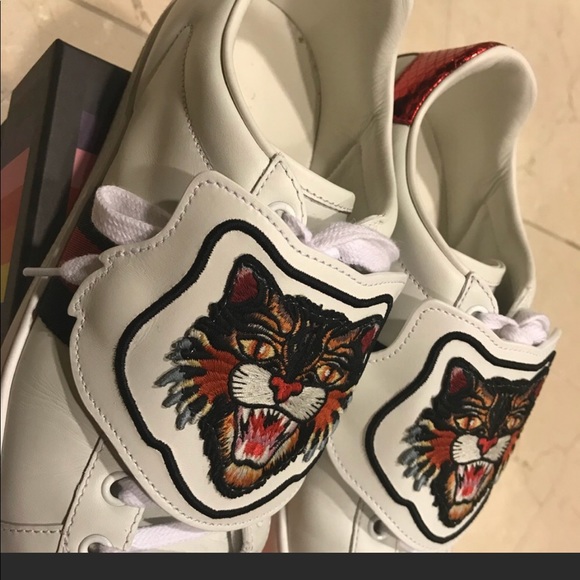 gucci ace lion